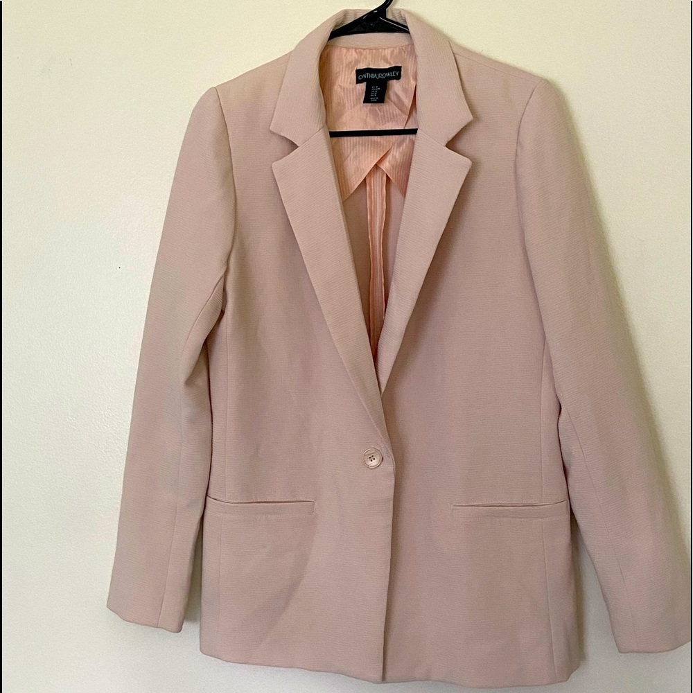 Cream colored luxurious blazer
